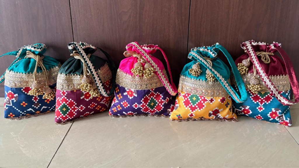 Five Patola potlis in a row